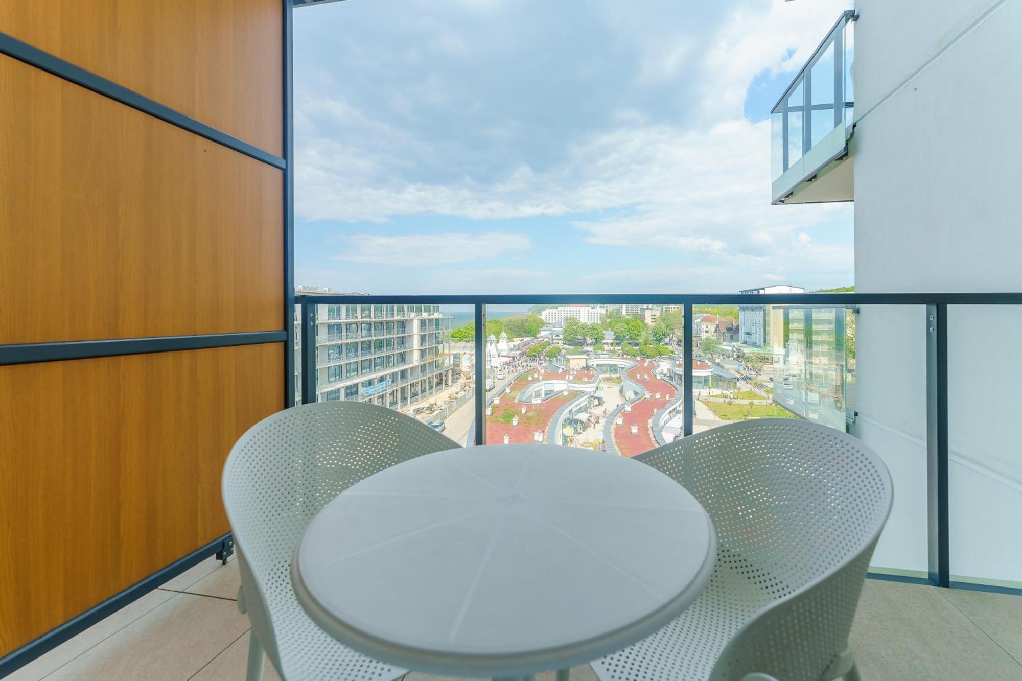 Aquamarina Prima Deluxe Studios With Sea View By Noclegi Renters Miedzyzdroje Buitenkant foto