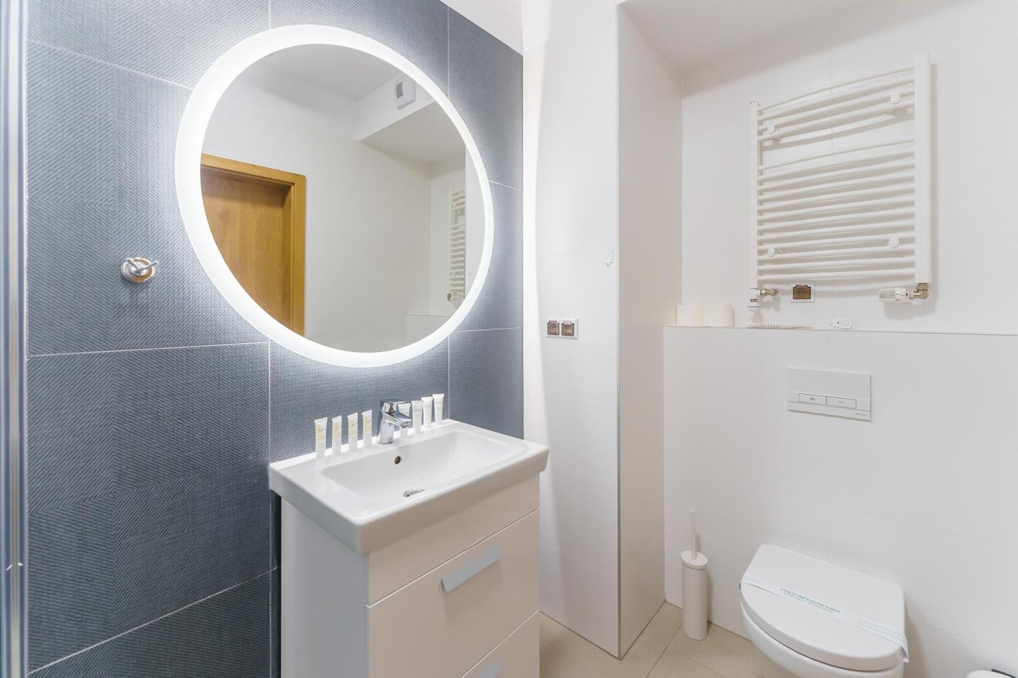 Aquamarina Prima Deluxe Studios With Sea View By Noclegi Renters Miedzyzdroje Buitenkant foto