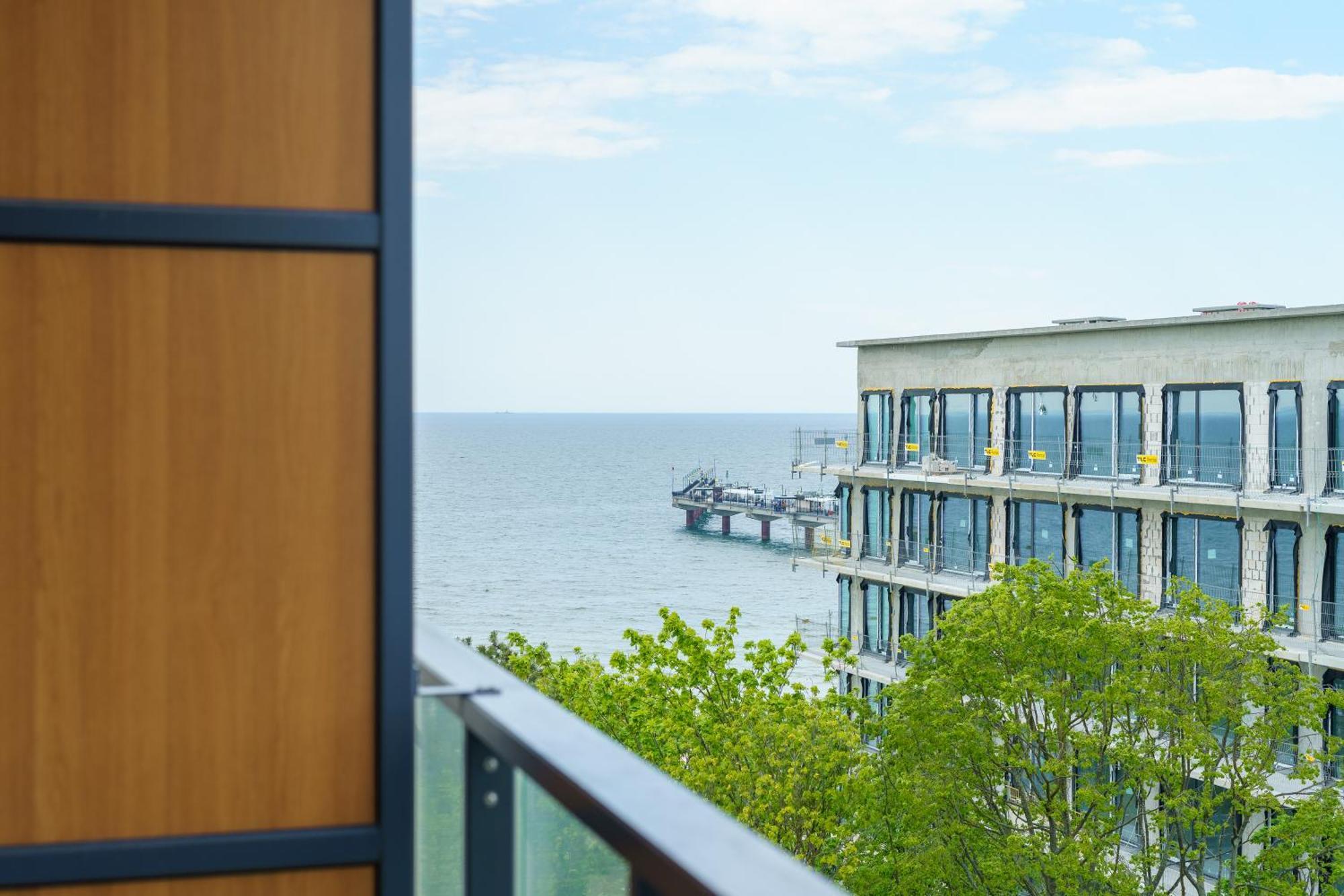 Aquamarina Prima Deluxe Studios With Sea View By Noclegi Renters Miedzyzdroje Buitenkant foto